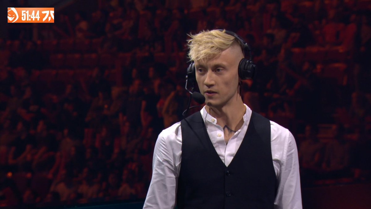 KarmineCorp's tweet photo. Notre ADC @RekklesLoL fait partie du casting desk officiel de ce weekend des finales @LEC 🥶 #LECMalmo https://t.co/DfM8GER4aZ