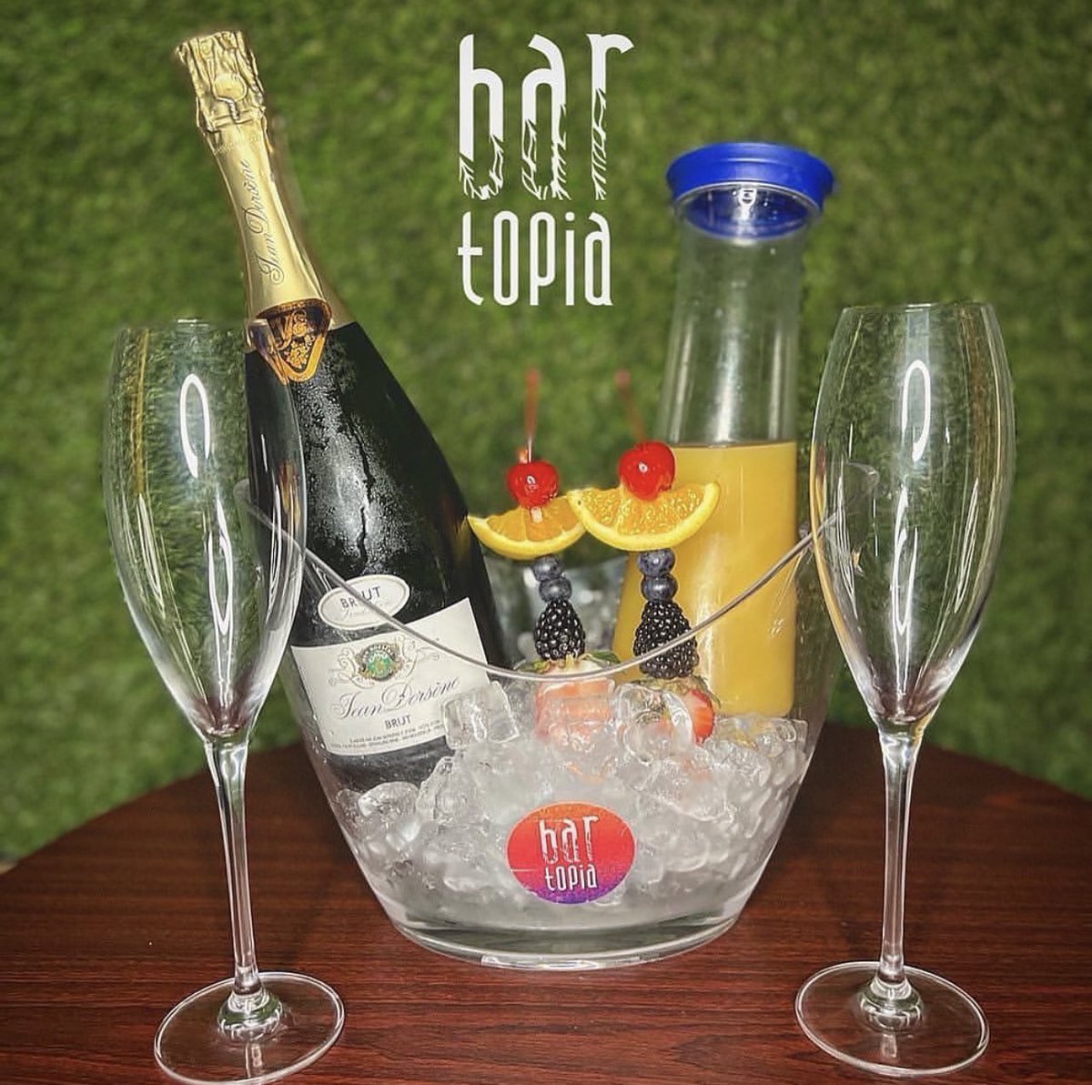 BartopiaMaya's tweet photo. Buscando un sitio donde pasar el weekend,donde puedas comer diferente y en un buen ambiente @BartopiaMaya es tu lugar, con una gran variedad de platos creativos🍽,servicio excelente en un ambiente acogedor y diferente‼️‼️ https://t.co/2W8IpCKOuv