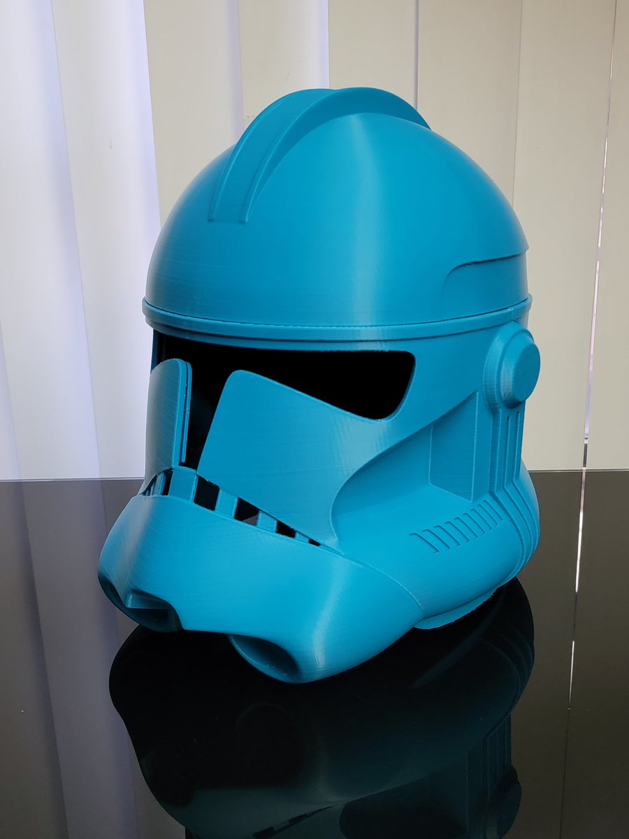 Senjo41A's tweet photo. Another #CloneTrooper helmet off the printers. Yo @HATCHBOX3D I totally dig your Peacock Blue PLA. This files from #GalacticArmory &amp;  uses magnets to attach the sections. #StarWars #TheCloneWars #StarWarsHelmet #3DPrinting #CrealityPrinter #PLAfilament #Cosplay #StarWarsCosplay https://t.co/5fOKuG8oCo