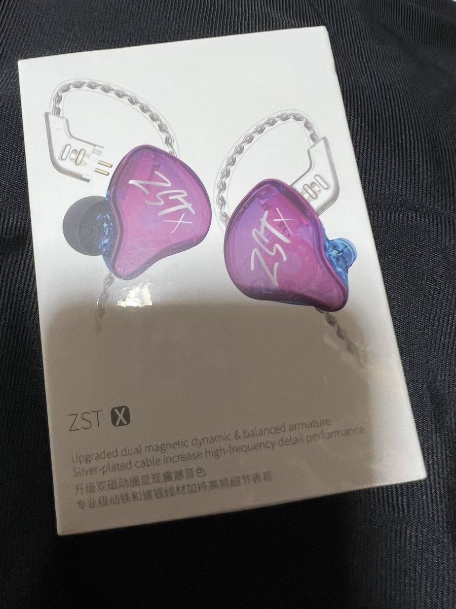 swordfish1210's tweet photo. 激安中華イヤホン🎧 SHUREと聴き比べ。 https://t.co/KCPIhAMrPS