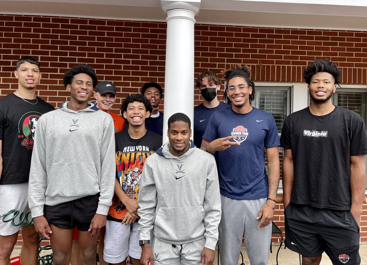 CavFutures (@cavfutures) on Twitter photo Thank you <a href="/RMHofCville/">RMHofCville</a> for having us back for another day of volunteering โค๏ธ
Join <a href="/UVAMensHoops/">Virginia Men's Basketball</a> in supporting the House. They need immediate help with these items: bit.ly/3REtty7 Thank you <a href="/RMHofCville/">RMHofCville</a> for having us back for another day of volunteering โค๏ธ
Join <a href="/UVAMensHoops/">Virginia Men's Basketball</a> in supporting the House. They need immediate help with these items: bit.ly/3REtty7