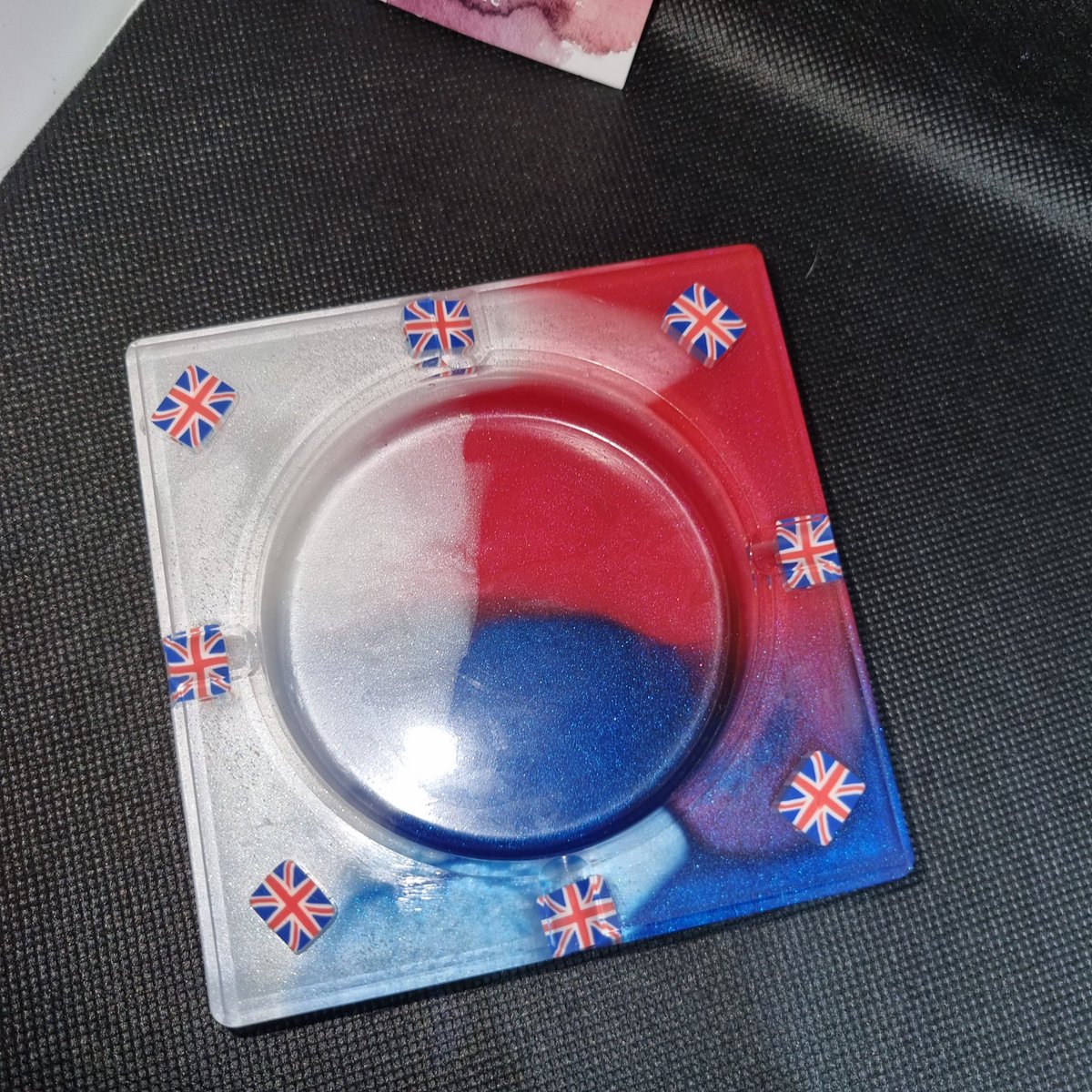 jo_resin's tweet photo. My latest make 😍
#UKMakers #handmadeuk #ukhandmade #craftbizparty #makershour #etsyseller #twittershopping #twittershop #giftidea #handmadegifts #makershour #smallshop #supportsmallbusiness https://t.co/YCAL3Osuo9