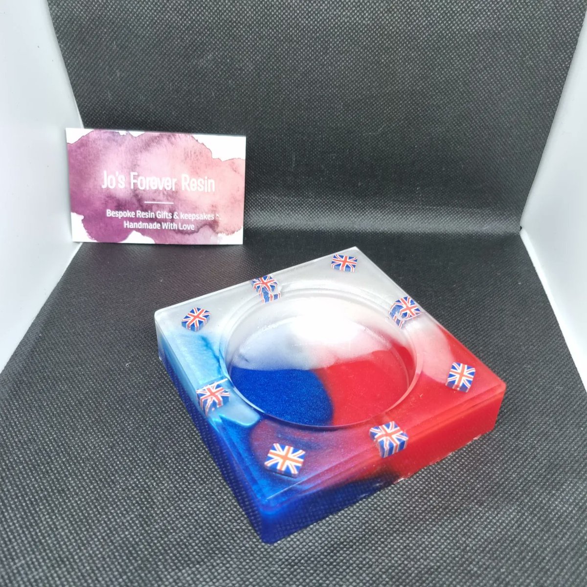 jo_resin's tweet photo. My latest make 😍
#UKMakers #handmadeuk #ukhandmade #craftbizparty #makershour #etsyseller #twittershopping #twittershop #giftidea #handmadegifts #makershour #smallshop #supportsmallbusiness https://t.co/YCAL3Osuo9