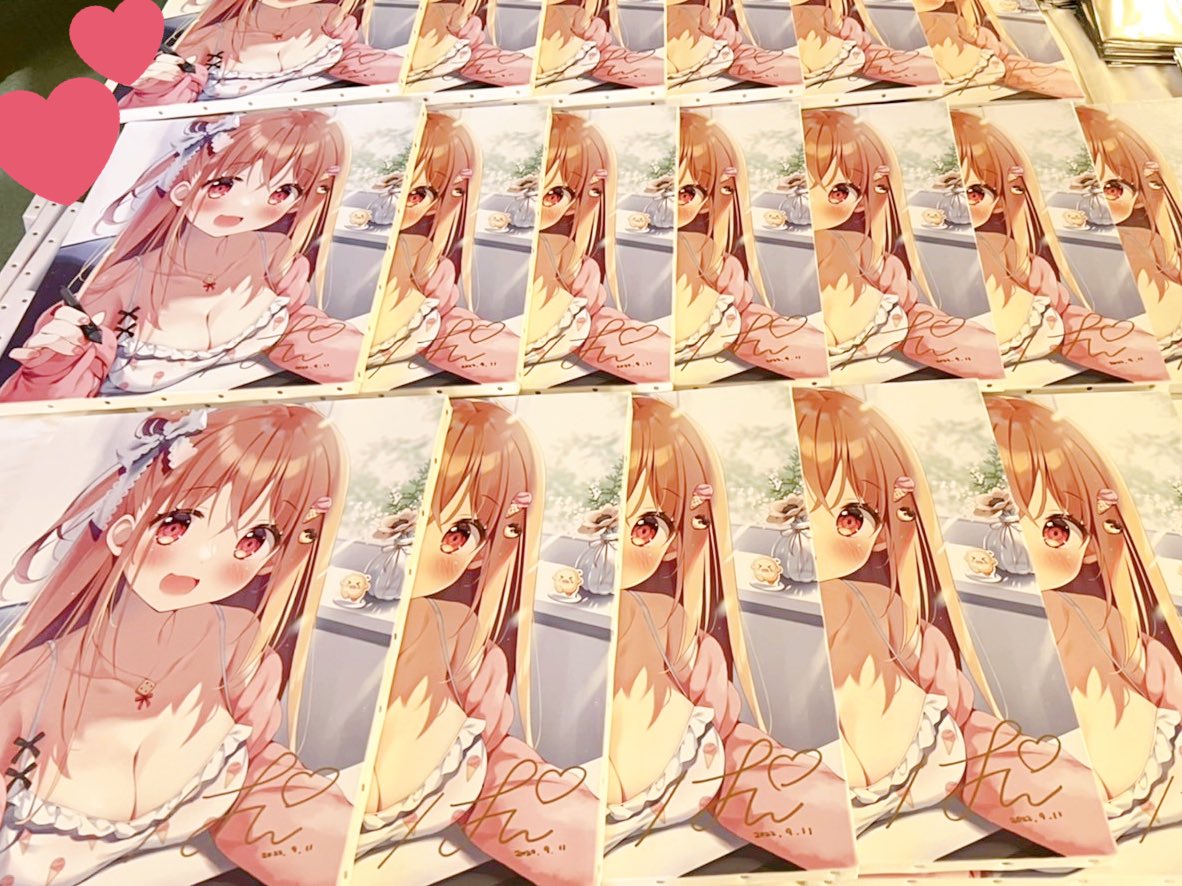 キャンバスアートもサイン入れた🥳
会場分は金ペンだよ〜〜 