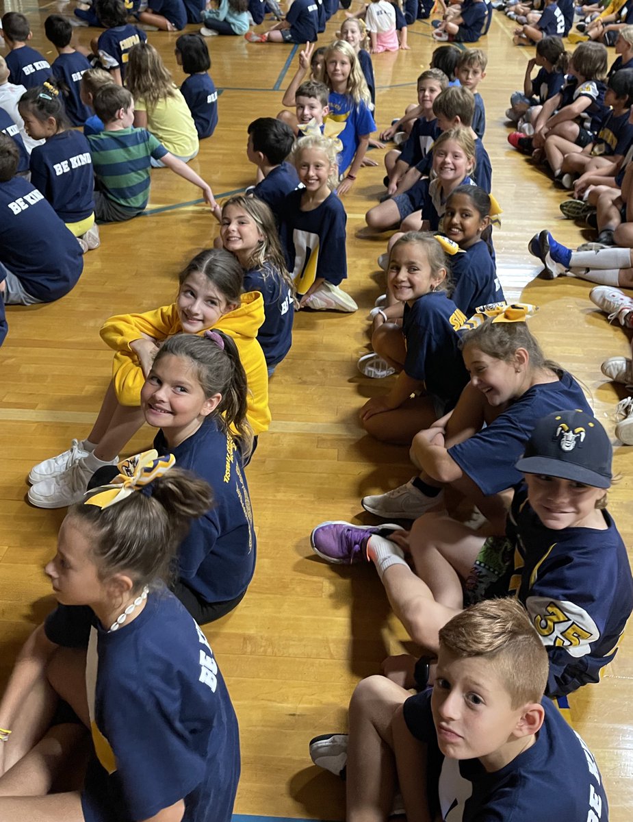 MsCalandrillo's tweet photo. We kicked off an amazing first week with many team building activities and then ended the week with a spirit assembly! I can’t wait for a great year of learning with these new fourth graders. Go Rams!!! 💙💛 https://t.co/CXswpKirkQ