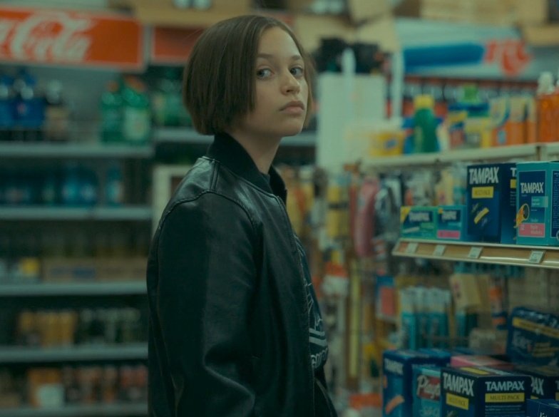 thinkermacoyle's tweet photo. i am immensely happy to have seen mac coyle from the comics come to life thanks to sofia rosinsky, there is no other actress for this role, you were perfect and your talent shines the world, thank you for everything (hope to see more of this soon) #papergirls https://t.co/bLuELWYfYl