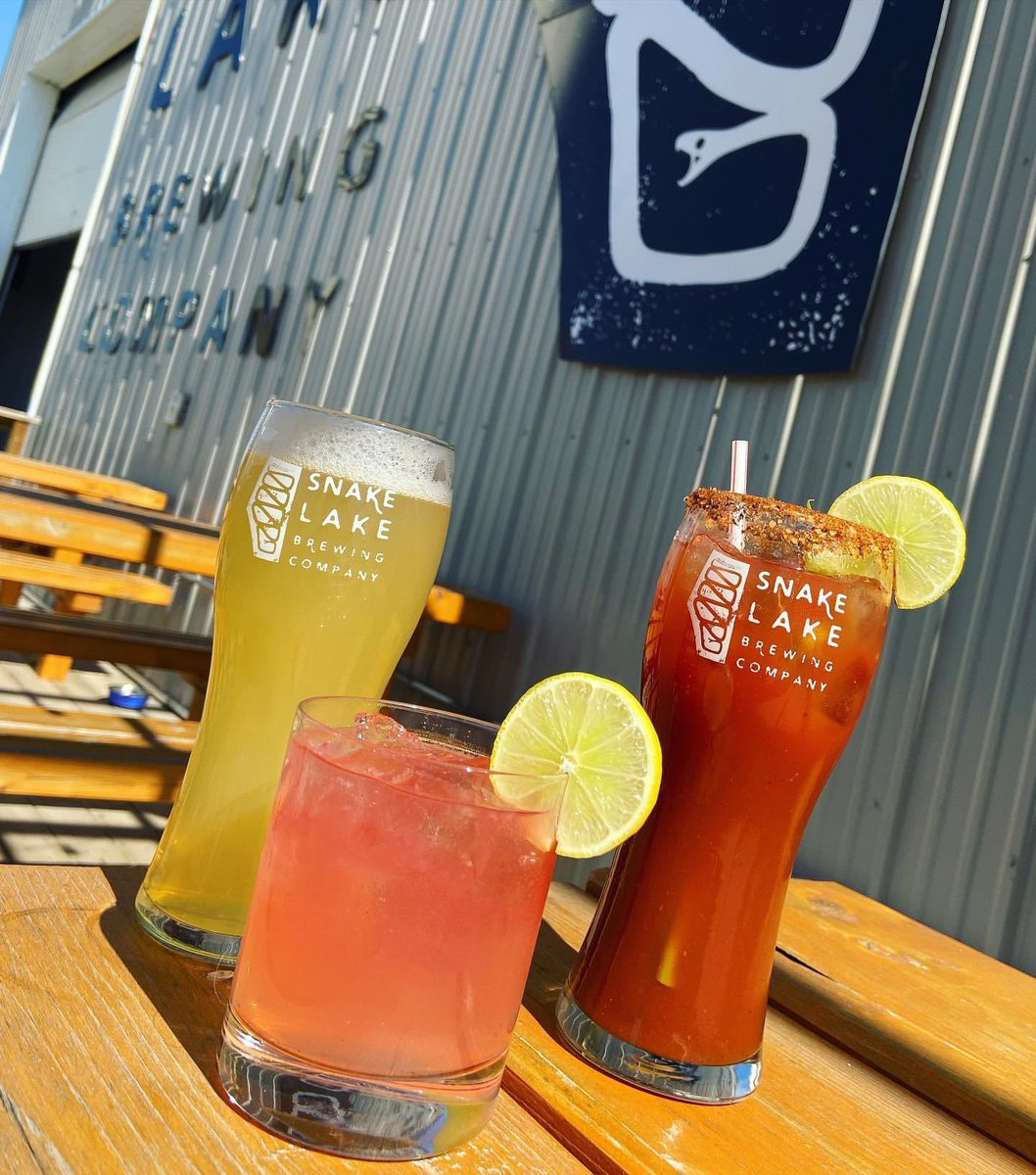 snakelakebrewco's tweet photo. They say variety is the spice of life! 🍺🍹🥃 We are proud to offer all kinds of locally crafted options for different tastes, with our partners @SLcraftspirits &amp; @easy_vodka 

#workharddrinkeasy #snakelakebrewing #sylvancraftspirits #easyvodka #craftbeer #beer #cocktails https://t.co/CQfK6eZ1mc