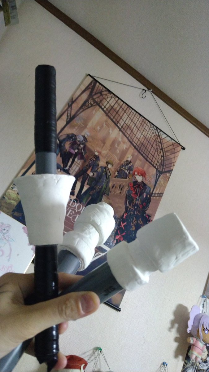World_of_Dios's tweet photo. #DiosFactory

いつぶり？？ってぐらいに粘土使った
固まるのが楽しみ+(0ﾟ・ω・) + wktk!!

粘土といいビニテといい
別の理由で買って放置してたものでも意外と活躍するのね(ง ˙-˙ )ง https://t.co/4XhDQJiu2P