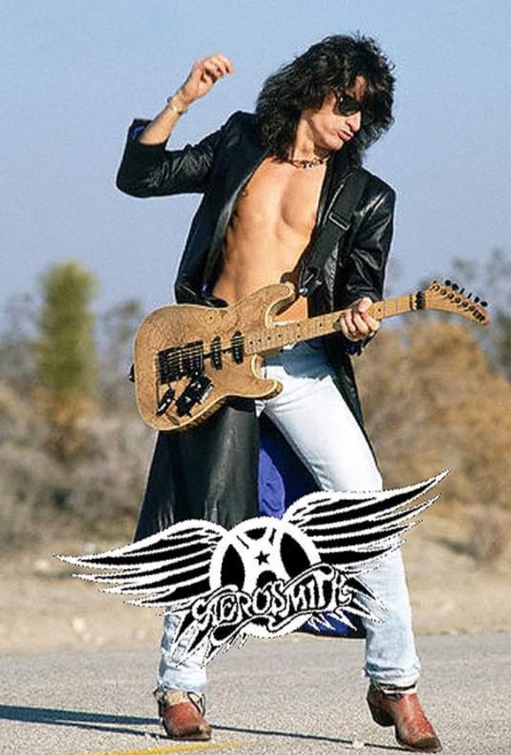 Happy birthday JOE PERRY!
(September 10, 1950) 