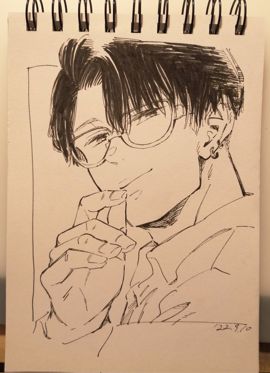 今月はすこぶる調子良く描けてるのですが、過去一手首が痛い。
ままならない。 