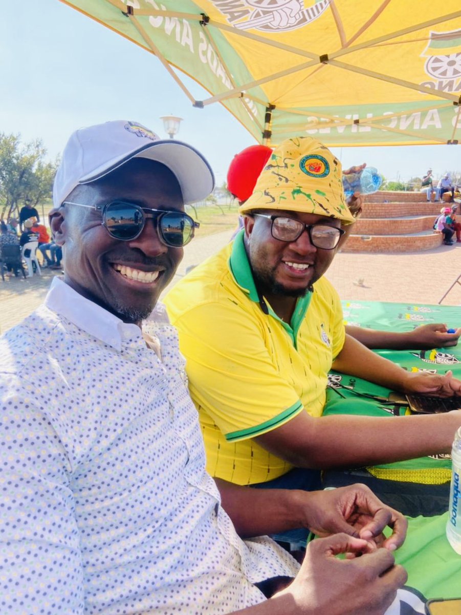 SbokaZungu's tweet photo. Former President of the ANCYL @mgigaba joined the @AEkurhuleni in the 78th Anniversary Celebration. The program started at the memorial where former YL and MK combatants lay. #ANCYL78 https://t.co/XPwhKGHyHA