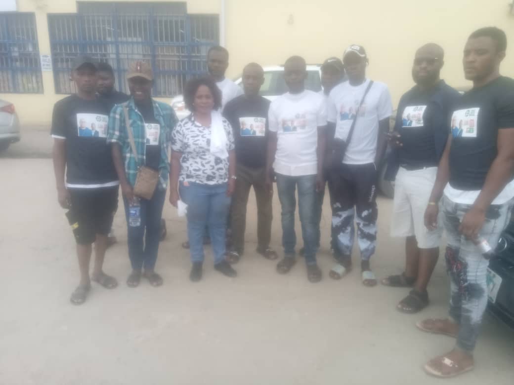lawehilegbu's tweet photo. 5. #TBN Agege and Dopemu #EXCOS taking final pictures.
-#PVC Sensitization and Mobilization at Agege.
-sensitization at Dopemu
-Sensitization at the entire Aluminium Village
-Sensitization at Mobonike Axis https://t.co/WuwTzKPLId