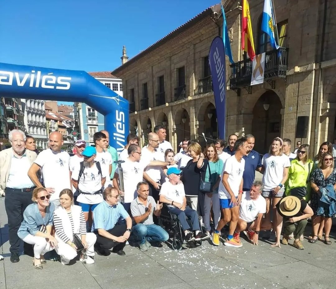 steffrs9's tweet photo. En el 50 aniversario de su medalla de bronce en las Olimpiadas de Munich 1972, Enrique Rodríguez Cal "Dacal II", ha recibido un emotivo homenaje contando con el respaldo, apoyo y admiración de Avilés. https://t.co/HlCBaH4YrN