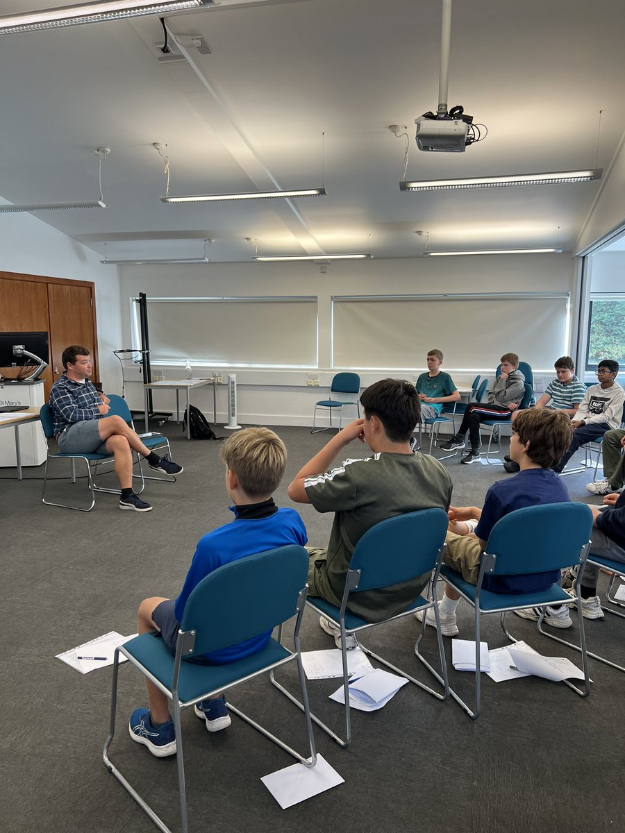 9thWimbledon's tweet photo. First leadership sessions taking place ‘Know Thyself’ and ‘Leaders Through History’. https://t.co/P6jDQXs1yF