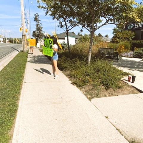 EdinburghOpto's tweet photo. Come visit us at the office today for our Annual Car Wash! All proceeds go to #optometrygivingsight.  We are here til 2 pm today and hope to see you soon! https://t.co/i9oM4VWEZA