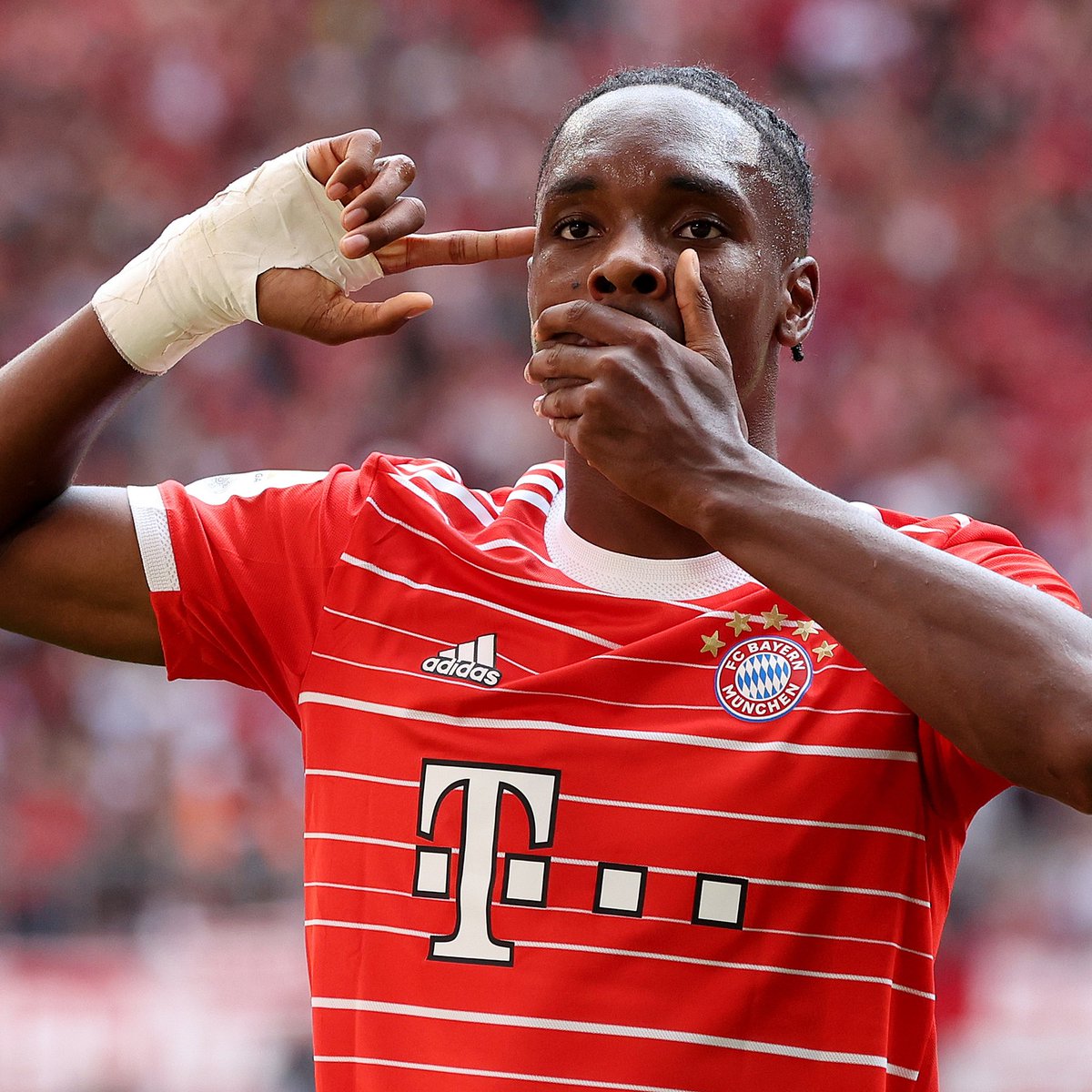 In his 1st ever Bundesliga start, Mathys #Tel has now become the youngest ever #Bayern Munich goalscorer in the league at 17yrs, 4 months and 12 days. Another scouting success from the champions.🔴🔥