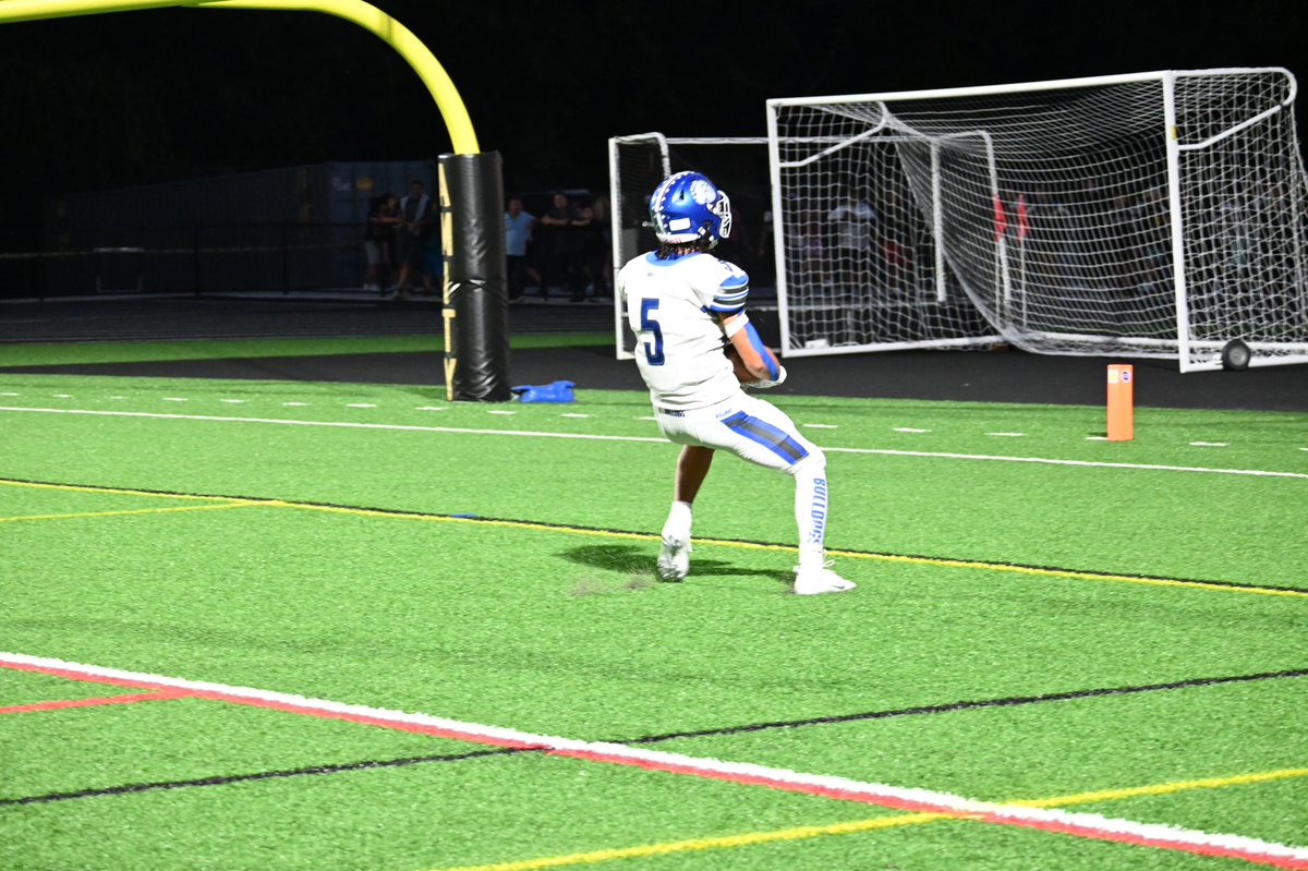 FootballFotos74's tweet photo. That Saturday morning feeling! #brickbybrick #Trov https://t.co/SXZkhyOh6u