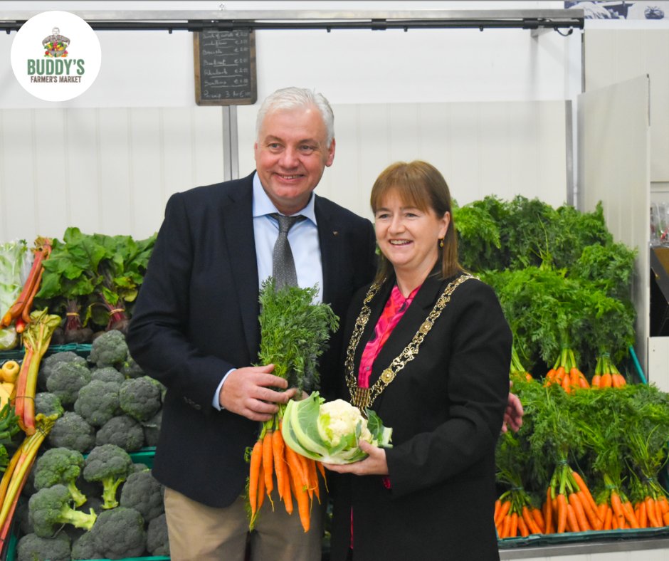 buddysmarket's tweet photo. Wow - What an amazing opening day at Buddy's Farmer's Market! We're hugely thankful to everyone who made the day so special from family, friends and the wider community. 

Here are some of the memorable moments we want to share from today!

🍓🫐🥕🌽🫑🍇🥔

#openforbusiness https://t.co/KRsVPhvjyK
