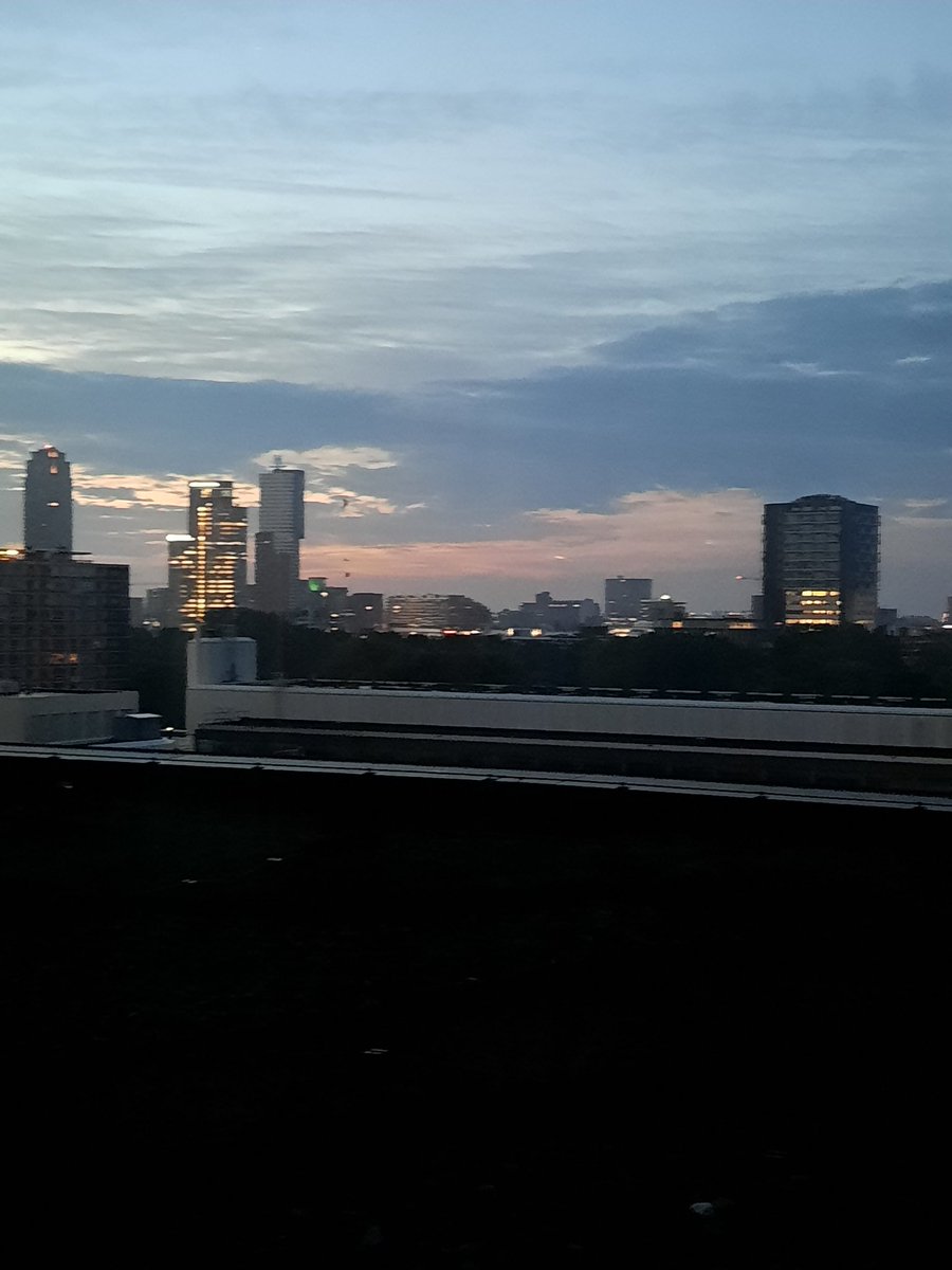 RaLf_Ke's tweet photo. Hallo wereld!

Afgelopen donderdag ben ik toch nog, na 3 dagen nuchter zijn, geopereerd.
In eerste instantie konden ze met de kijkoperatie mijn blinde darm niet vinden. Dus hebben ze toch nog met een flinke snee moeten werken. https://t.co/XQzoJmTfmR