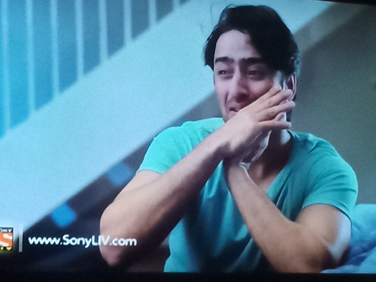 DD20228's tweet photo. Jeena na bhaye 
Phir bhi hai jeena jaroori..
Kuch raang pyar ke aise bhi .

Kya best actor hai Shaheer
#ShaheerSheikh
#devakshi 
#Devkideewangi https://t.co/sqTbnaYoMI