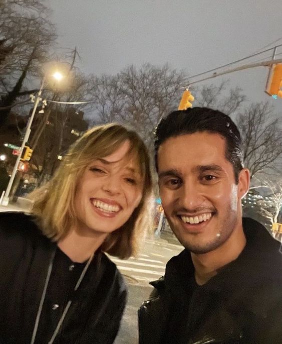 hawkethinker's tweet image. she has the most perfect smile