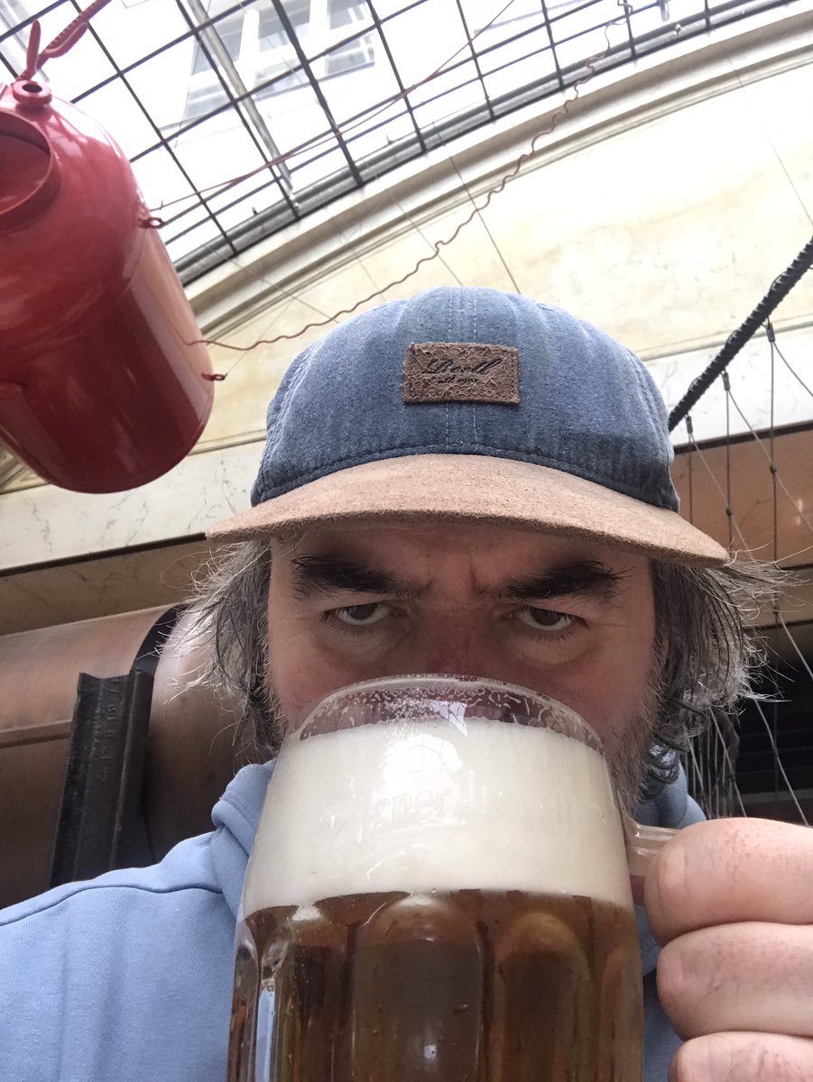 BoardNfl's tweet photo. #Bierbar eröffnet https://t.co/uGcCh2gZL2