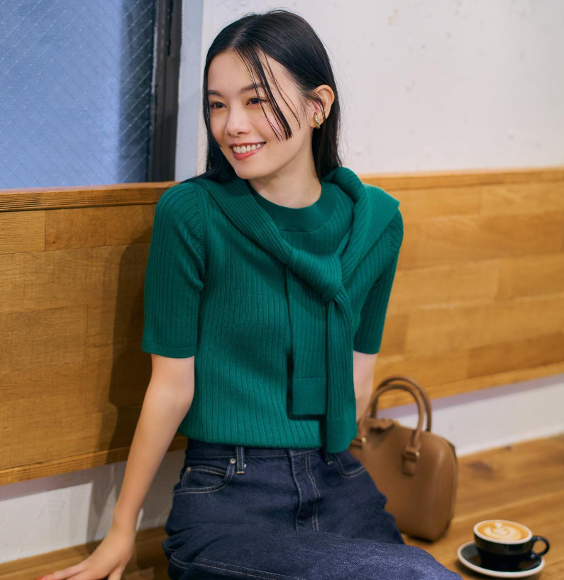 Ready to get cozy? Think knits in soft fabrics and trendy colors that will take you from summer to fall (and everywhere in between)! Head over to Uniqlo at Atlantic Terminal to shop the latest collection.