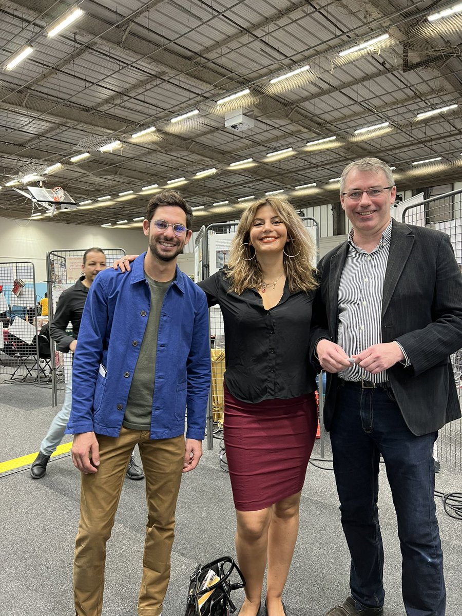 Jonathan_Rblum's tweet photo. Présent avec les élus @PlaceAvenir au #villageassociatif2022 d’@Alfortville_94.

Merci à toutes les associations présentes pour leur travail quotidien et le dynamisme de leurs actions 👏 https://t.co/USvA8Bv00F