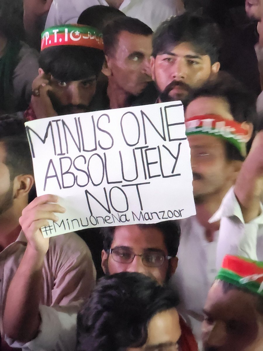 Jhagra's tweet photo. Imran Khan is our red line. 
Minus One, Absolutely Not. 
Peshawar right now. Another few thousand bricks in Imran Khan's wall.
#MinusOneNaManzoor
#IStandWithImranKhan https://t.co/vYSUpQ3lYp