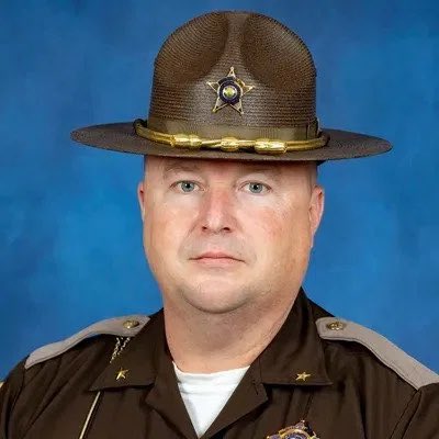 INDprogressives's tweet image. Clark County Sheriff Jamey Noel is a member of the terrorist group, the Oath Keepers. This is the same sheriff that allowed 28 women get raped in the Clark County jail. He need to resign and be prosecuted!
#Indiana