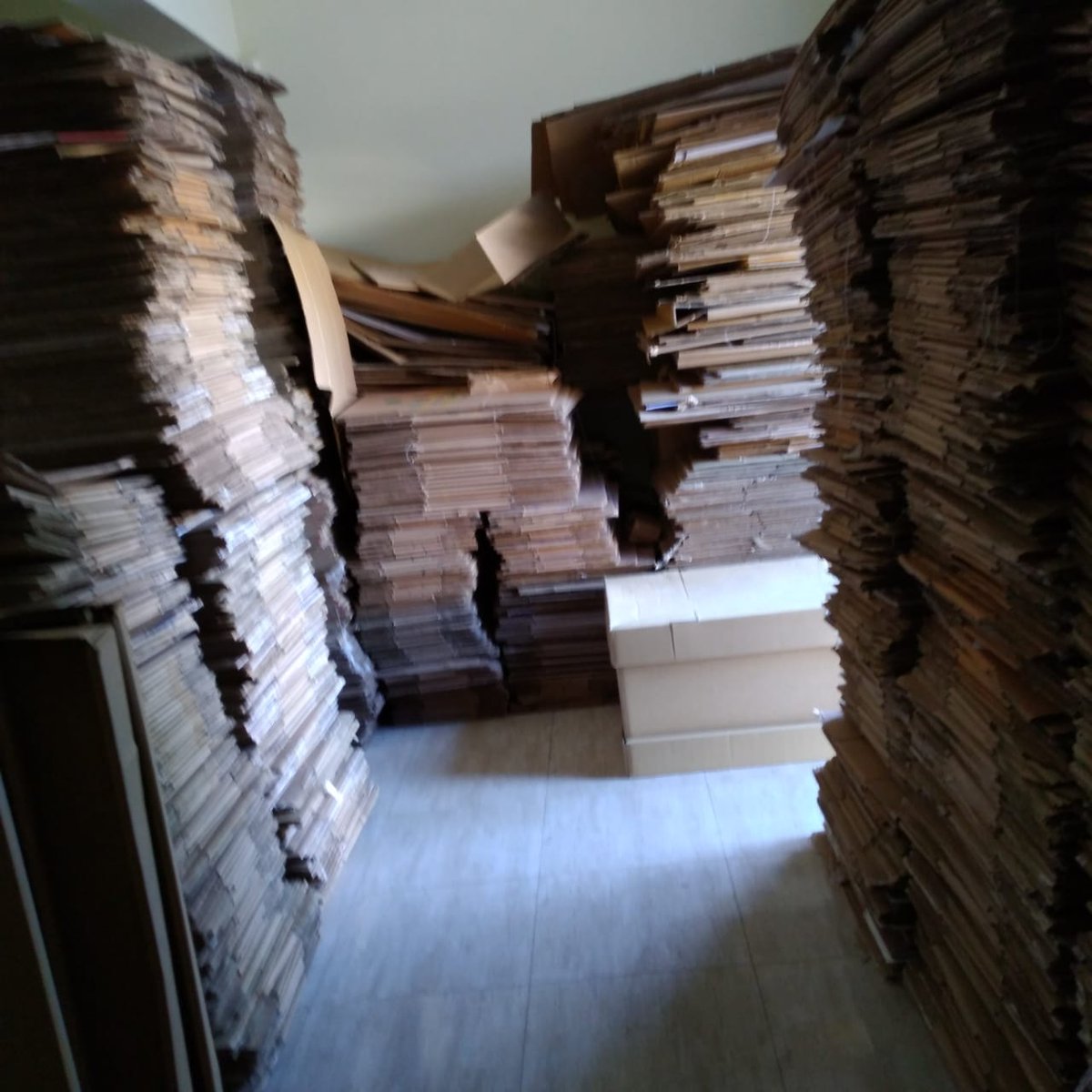 CacadorL's tweet photo. sebo vitoria regia: Caixas de Papelão para Mudança - 19 98407-3337 Cam... https://t.co/OSSermz1P4 
Marcadores: caixa, caixas, Caixas de Papelão para Mudança, Campinas, campinas e região, mudança, papelao, papelão, regiao, região https://t.co/EwumSZQEXg