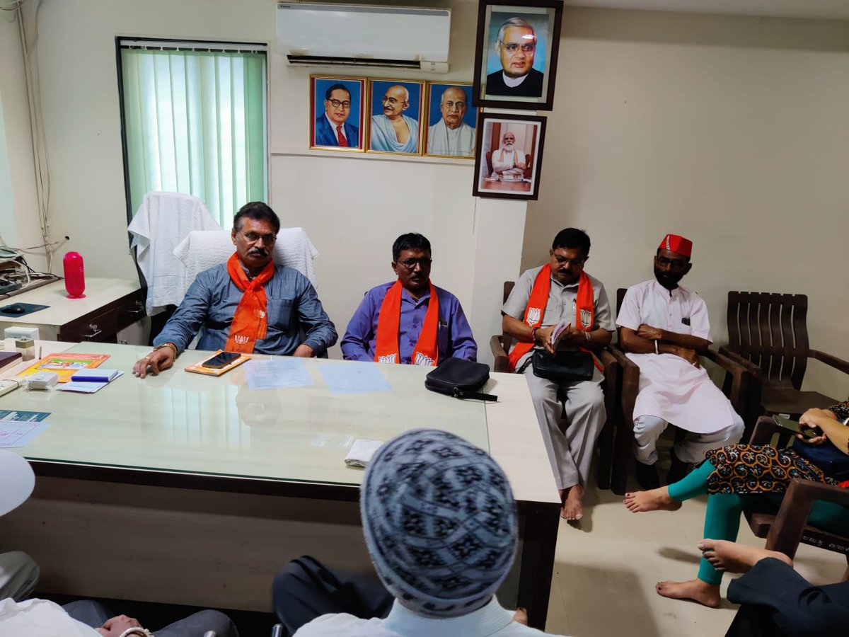 DadusinhB's tweet photo. આજે તાલુકા બક્ષીપંચ મોરચાની ટીમ સાથે બેઠક ઇડર વડાલી તાલુકા🙏 @narendramodi Modi https://t.co/GiFdd75mx2
