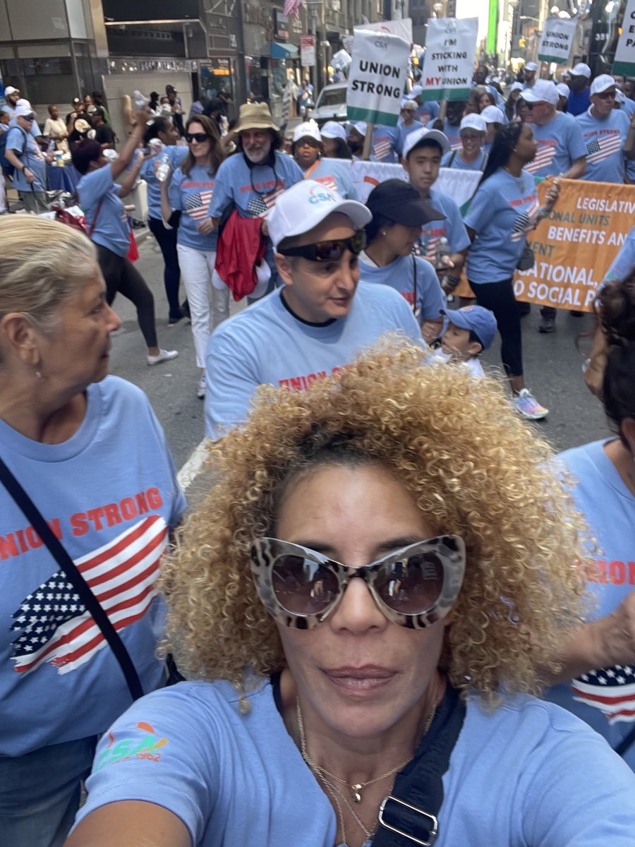 CSARunsAs1's tweet photo. The power is in the number @FollowCSA and @CSD10Bronx is in the house #csarunsas1 #unionstrong https://t.co/K7QXYgSMep