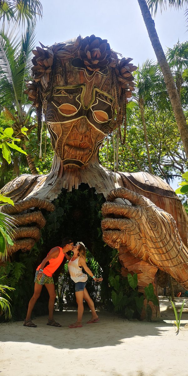 JCar47's tweet photo. Escultura "Ven a la luz" Tulúm 🇲🇽
 #Esculturas #Tulúm #RivieraMaya #Mexico https://t.co/uwGgfAl3ZJ