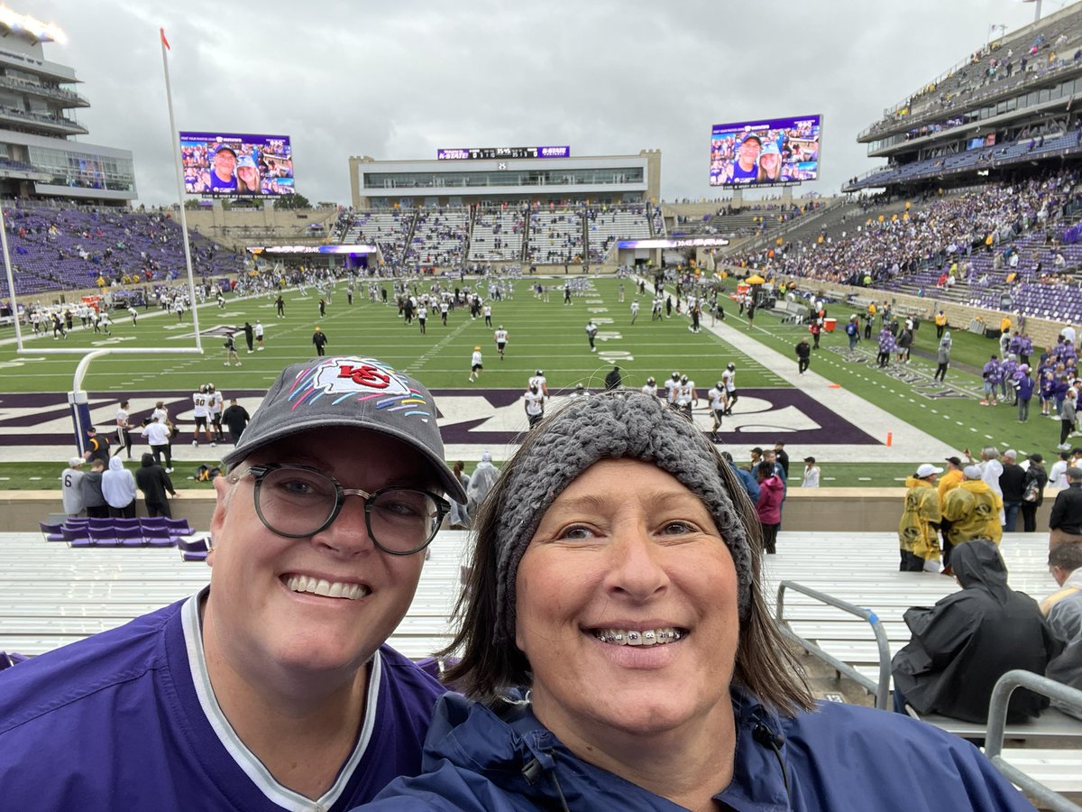 Akins4Beth's tweet photo. Ahhhh!  Manhappiness!#KSTATEFB https://t.co/5xMilJU6T9