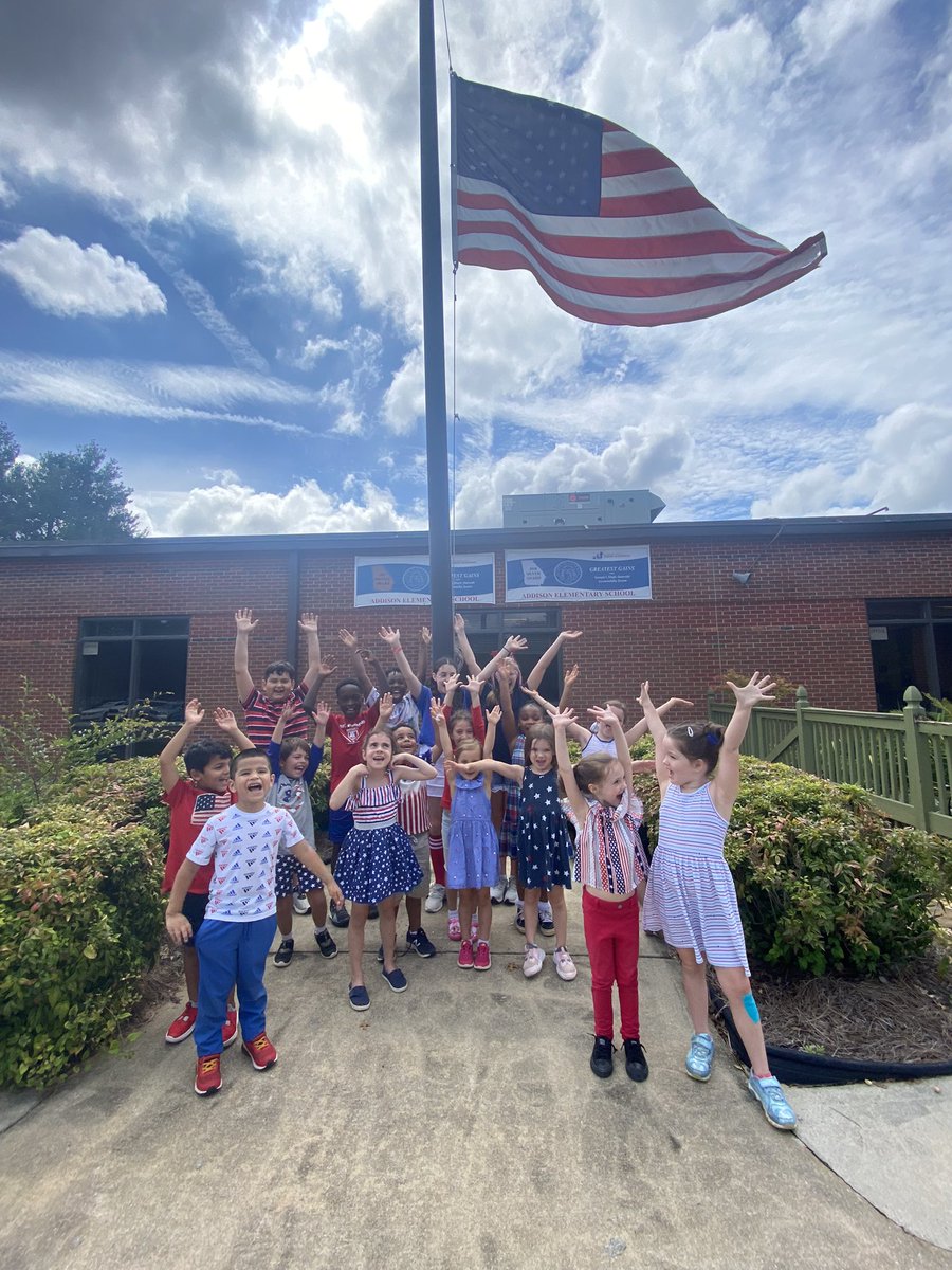APGillham's tweet photo. Spirit Friday at Addison! #allforaddison @CobbSchools @addisongators https://t.co/CtcAhnGiYJ
