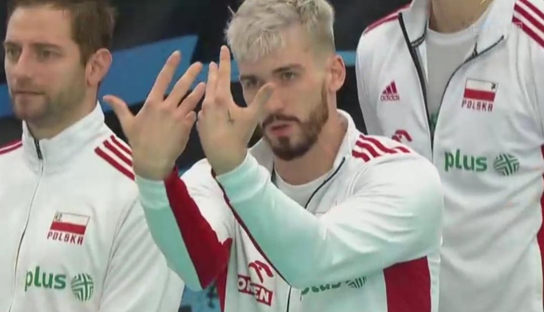 moniarsjestem's tweet photo. DZISIAJ RÓWNIEŻ LICZYMY NA MOC TWOICH MAGICZNYCH RĄK #gangłysego https://t.co/P3eRemg1hV