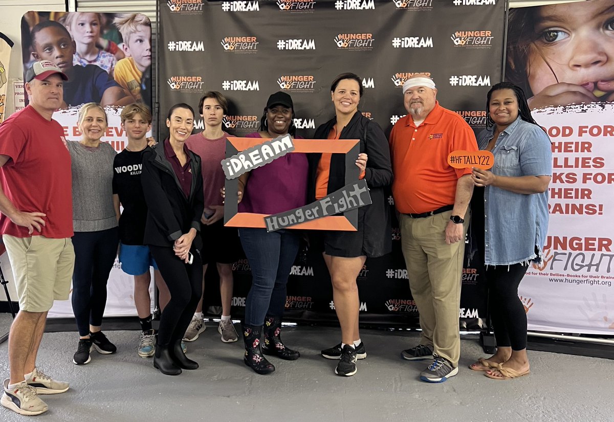 StephSmithFL's tweet photo. Proud to join my fellow Foundation For Leon County Schools board members at the 2nd Annual Tallahassee @Hunger_Fight Community Outreach Event this morning! #HungerFight https://t.co/cGZCf0mYWY