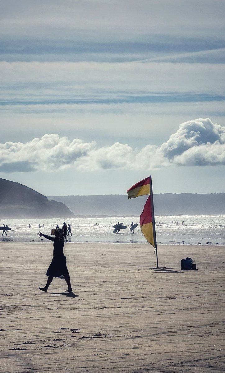 ‘I can see clearly now the rain is gone
I can see all obstacles in my way
Gone are the dark clouds that had me blind’ #devon #this_devon <a href="/NorthamBurrows/">Northam Burrows Country Park</a>