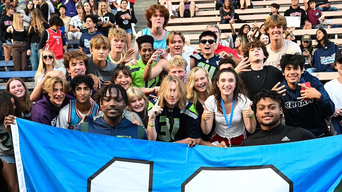 12s tweet media