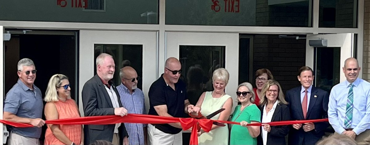 NFHSRebels's tweet photo. Congratulations to our friends “down the hill” on the official opening of the new Consolidated School! 

#nfrebelspride 
@NewFairfieldPS 
@SenBlumenthal https://t.co/nBPq0WaGDI