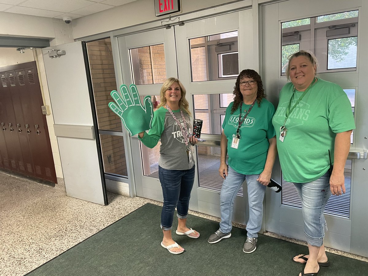 MrAMcD's tweet photo. These teachers were ready for a great Friday decked out in their #trojangreen. @kmfoster68 @kammannchs #buildingbetterfutures https://t.co/PuEvGyU6pO