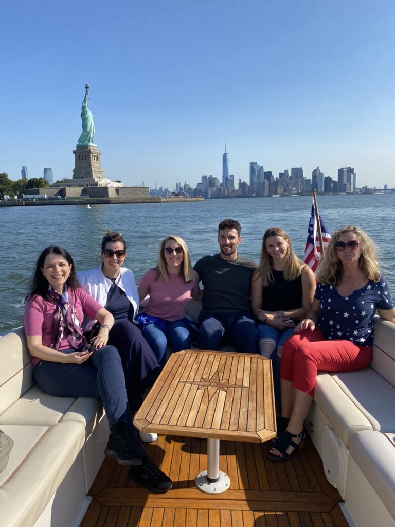 JulieADMVdC's tweet photo. The #MSDAH policy team honouring Lady Liberty 🗽 on 9/11 https://t.co/qj03cWe1mT