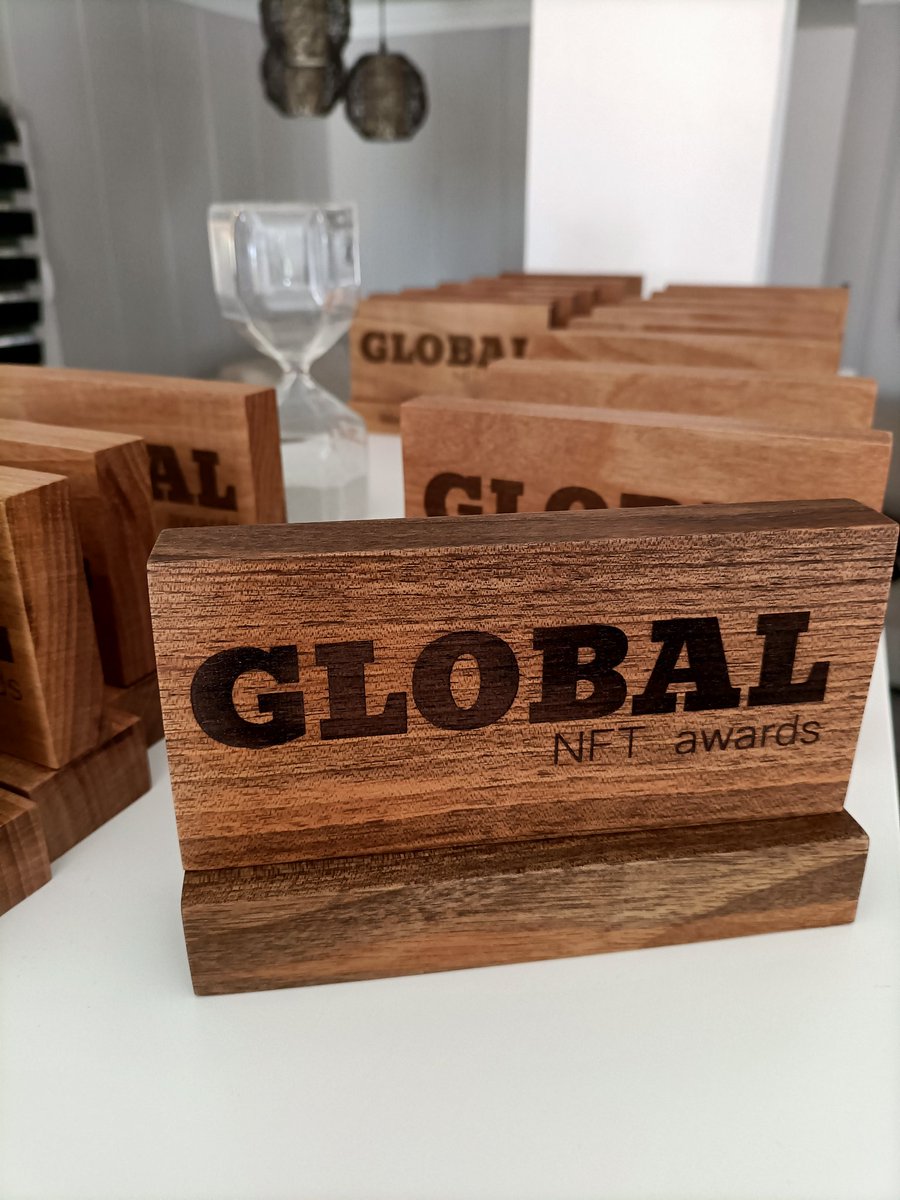 Phil_pill_NFT's tweet photo. Presente en los @GlobalNftAwards que en un ratito se entregan 😀 https://t.co/ZFxfGzxlH9