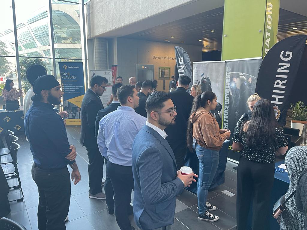 PreventCrimes's tweet photo. We are so ready and excited for our #jobfair and to see our #volunteers networking with #recruiters from various agencies from across western Canada @CalgaryPolice @deltapolice  @JIBCnews @surreyps @VPDRecruiting @PaladinSecurity @NewWestPD @AbbyPoliceDept @bcrcmp @TransitPolice https://t.co/hnEazpSPRq