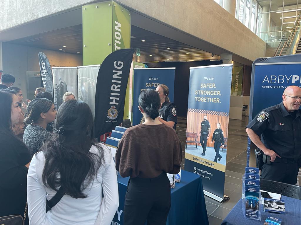 PreventCrimes's tweet photo. We are so ready and excited for our #jobfair and to see our #volunteers networking with #recruiters from various agencies from across western Canada @CalgaryPolice @deltapolice  @JIBCnews @surreyps @VPDRecruiting @PaladinSecurity @NewWestPD @AbbyPoliceDept @bcrcmp @TransitPolice https://t.co/hnEazpSPRq