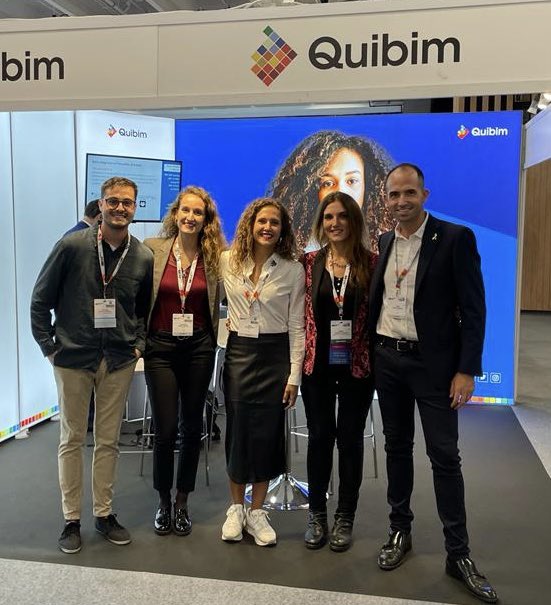 TarazonaNoelia's tweet photo. 💥Don’t miss to visit our partner in crime @QuibimBiomarker @aalberich at ESMO 202️⃣2️⃣ @myESMO 

👉 Is radiomics 🩻complementary to liquid biopsy 🩸❓
                                
📆Tomorrow at Poster Display Session  #340P @beersandpeanuts 

@incliva_iis @GVAclinic https://t.co/eRp8oziXOj