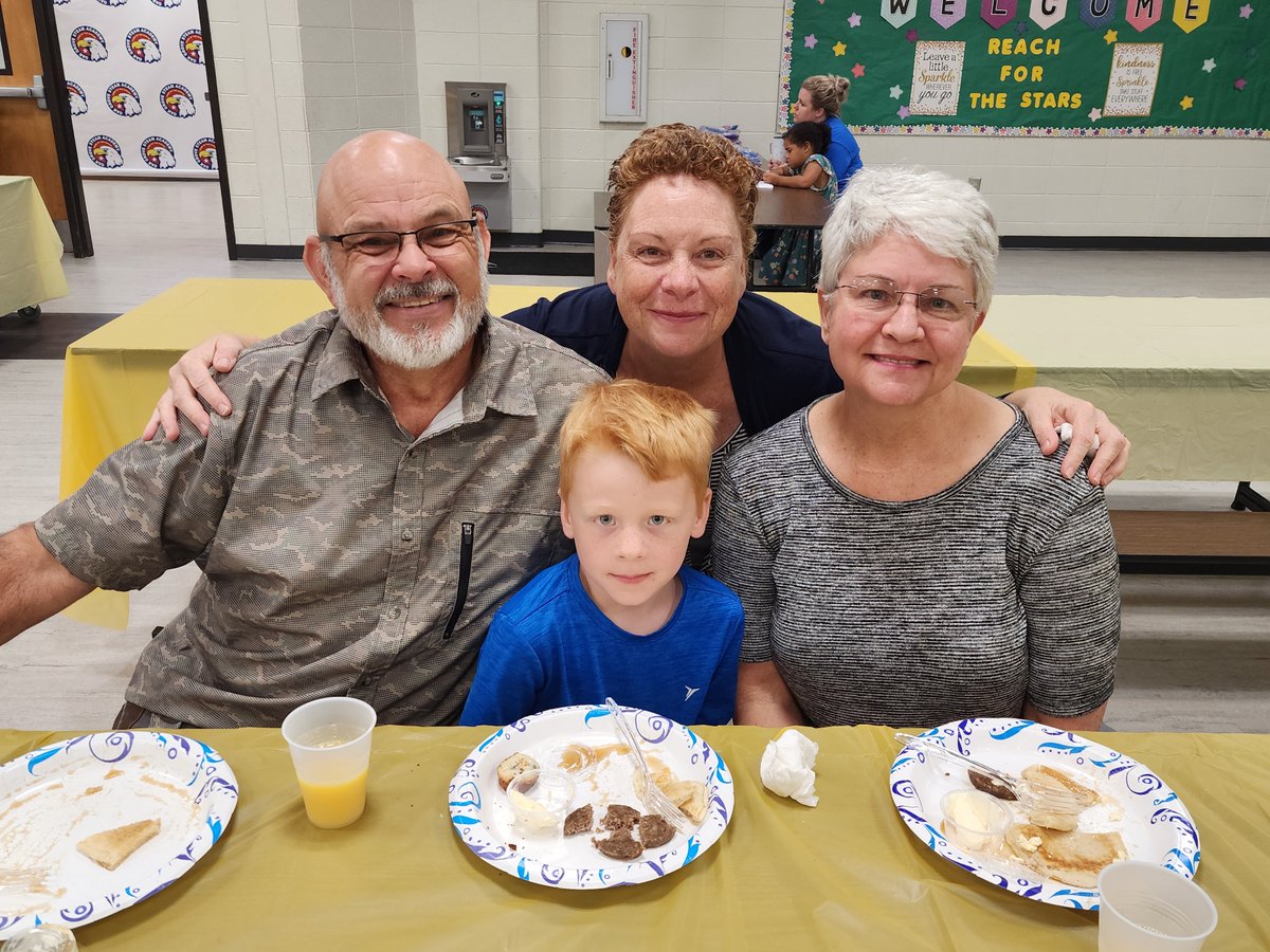 l5patti's tweet image. Grandparents breakfast is in the books this morning @OGESeagles! Thank you PTA!! Also, book fair was beyond a hit! Loved seeing the smiling Ss &amp;amp; their families! @CherokeeSchools  #ccsdfam #ogesfam