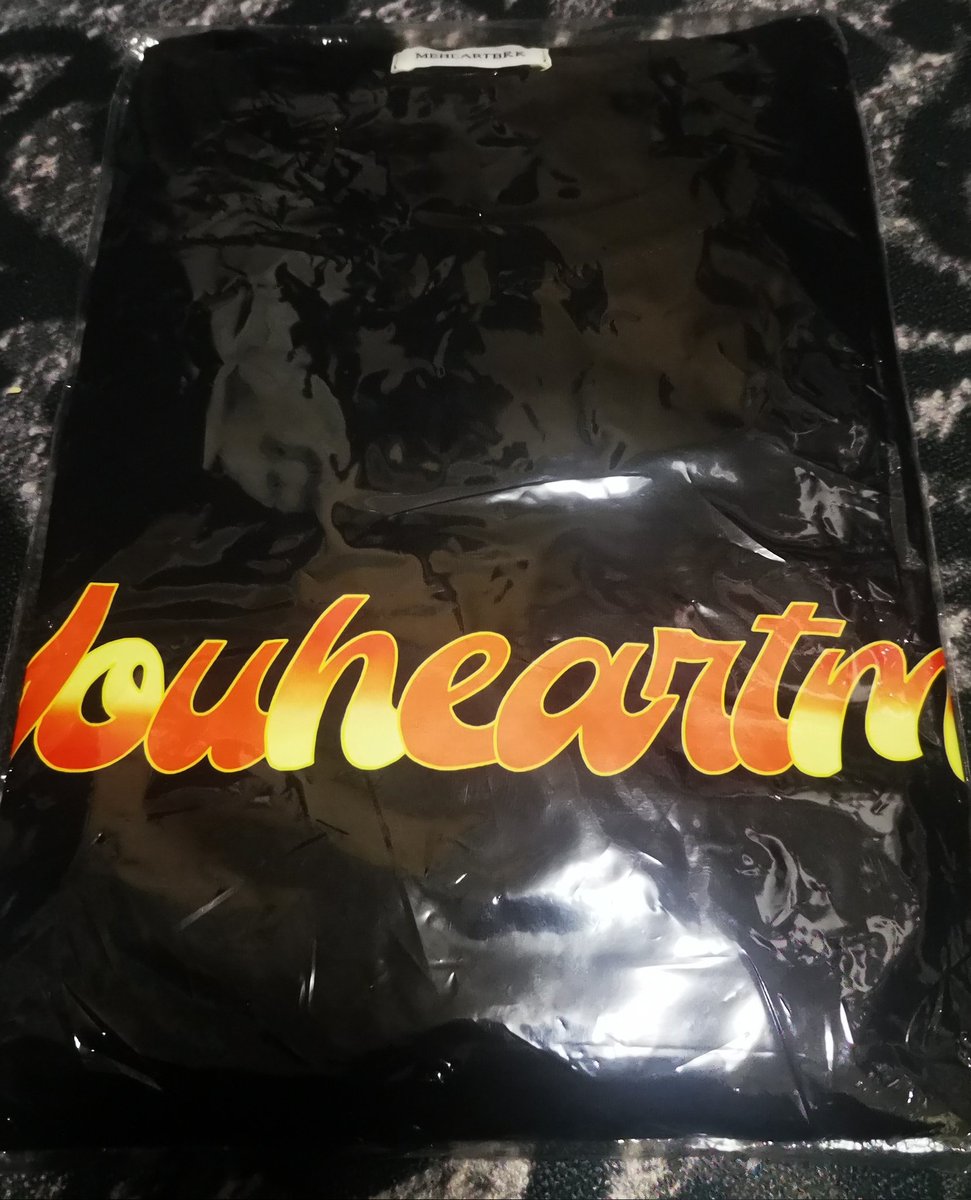 lov3_ON's tweet photo. finally have the time to unbox..
Youheartme shirt by @Meheartbkk &amp; ONverse 💚❤️

Tq so much @LMMYGO for the great service as always.

#LMMYfeedback https://t.co/n6cTEuaj3D