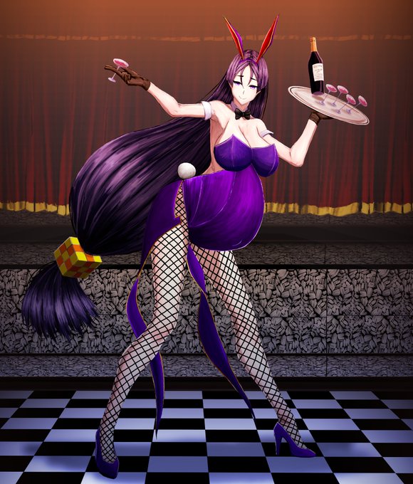 今宵は中秋の名月、妊娠したバニーガールのお腹をそれに見立てられないかと思いつつツイートしてみます。

Tonight is the autumn day when the moon is the strangest in Japan. In accordance with Japanese legend, I will tweet up a rabbit. 